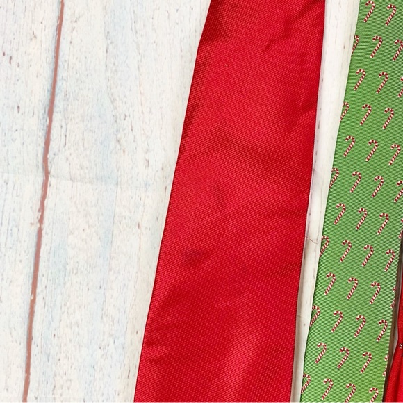 ✨3 for 1✨ Christmas Holiday Neckties - Picture 4 of 4